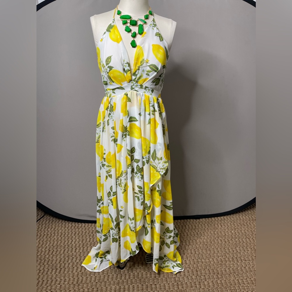 Maxi Lemon Print dress with crisscrossed back